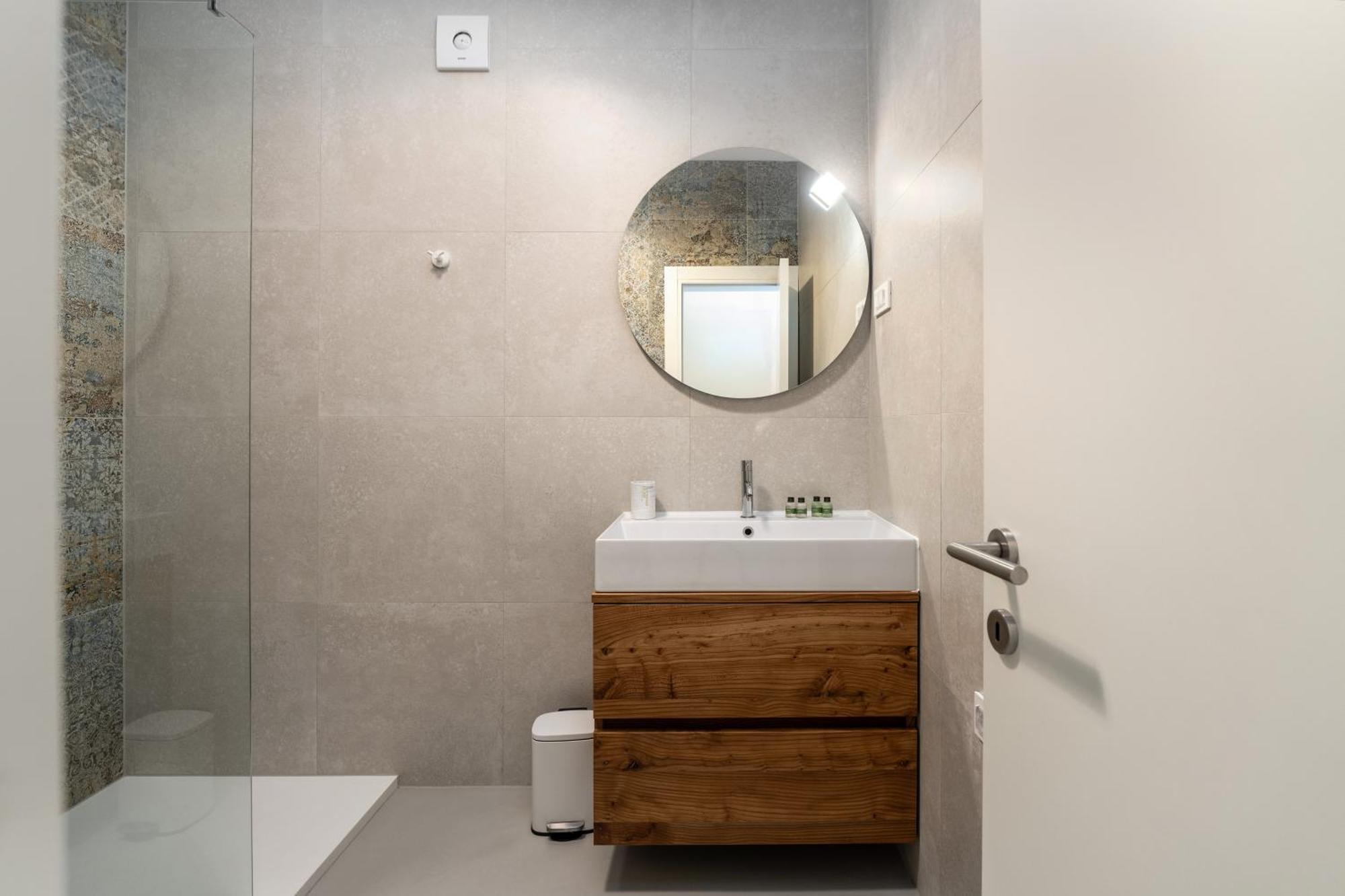 Luxury Apartments Villa San Avia バニョレ エクステリア 写真