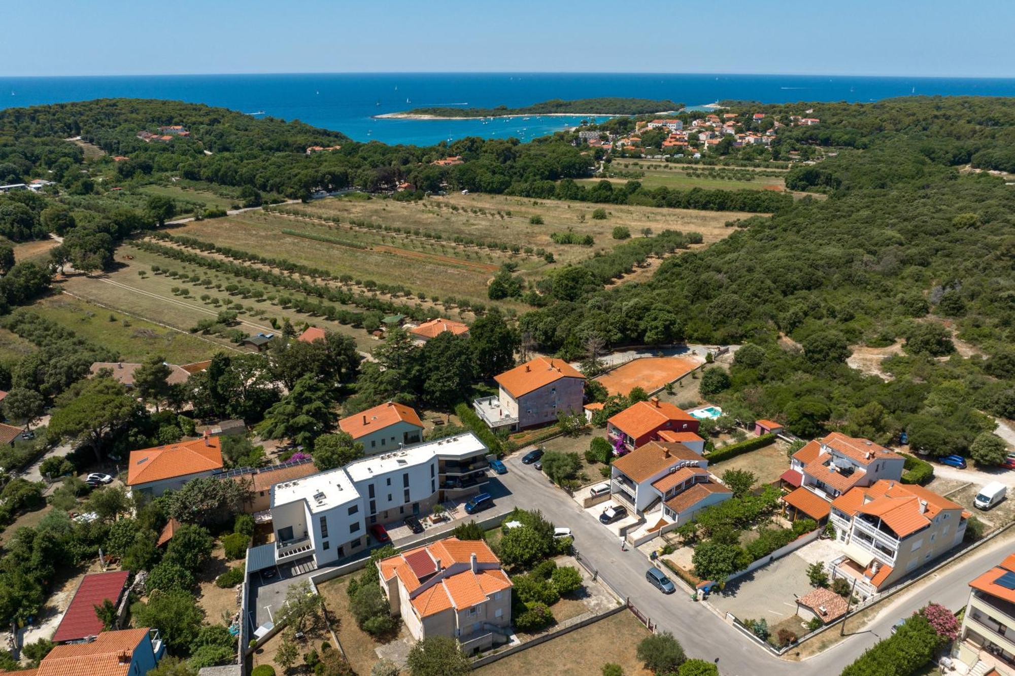 Luxury Apartments Villa San Avia バニョレ エクステリア 写真